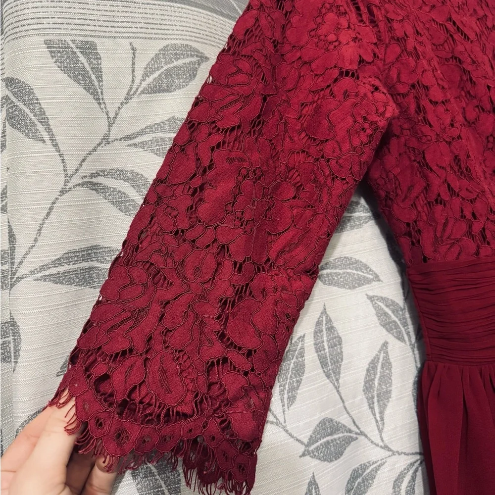 Exquisite English Manor Elegant Burgundy Lace Dress - Picture 2 of 11